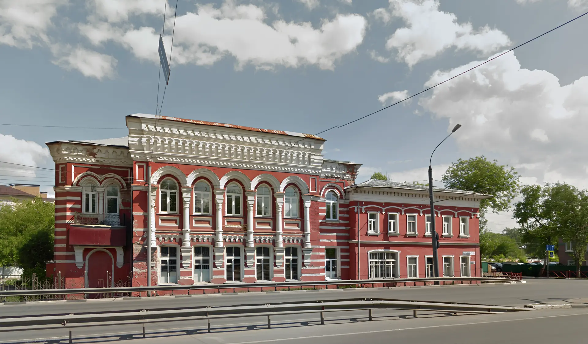 Здание Николаевского детского приюта на Московском проспекте в Ярославле вновь доступно...