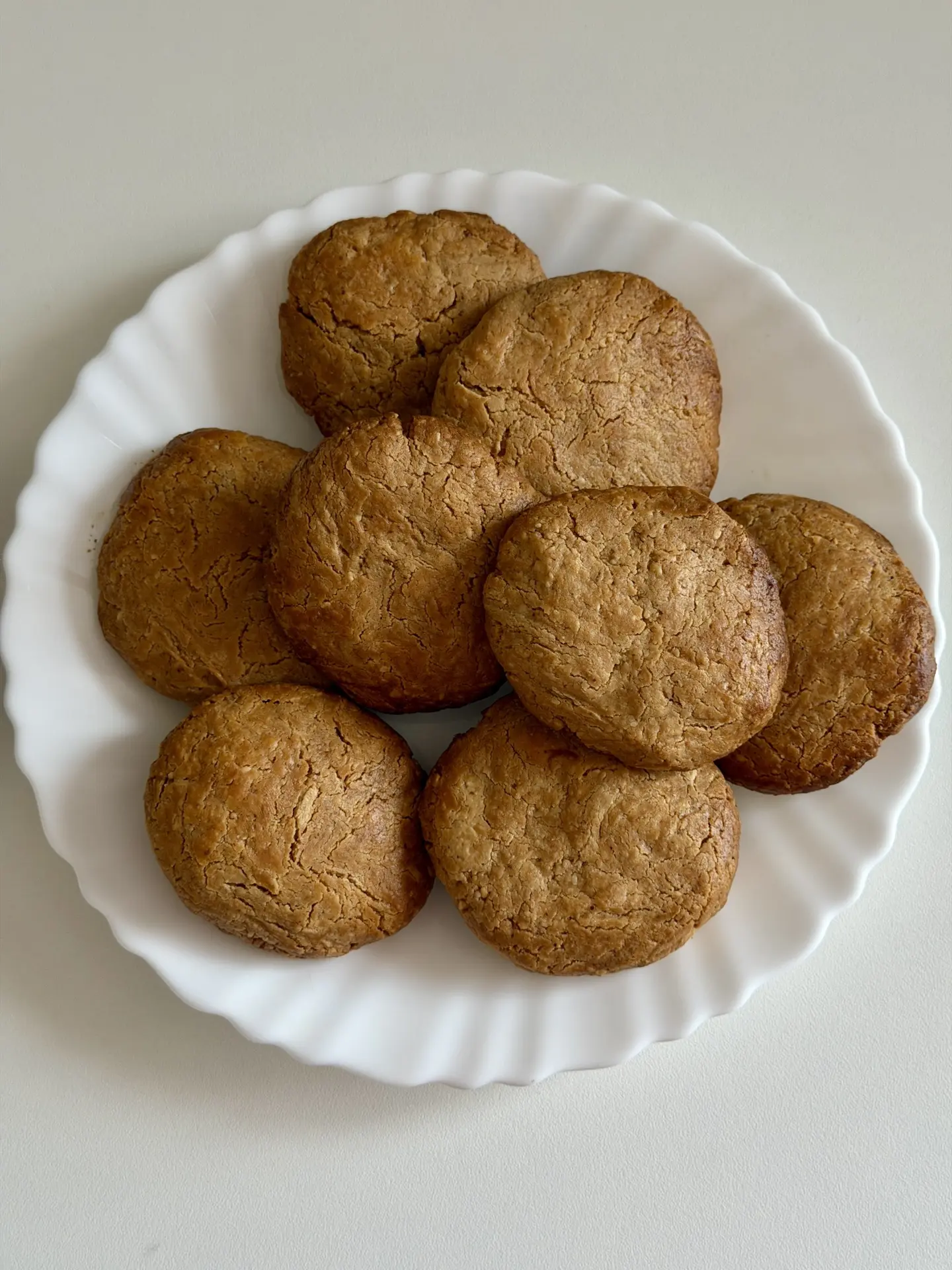 🍪 Арахисовое печенье 
Без муки, без сахара. Осталось только заварить чай ☕️ 
🔪 Потребуется:
1. Ара