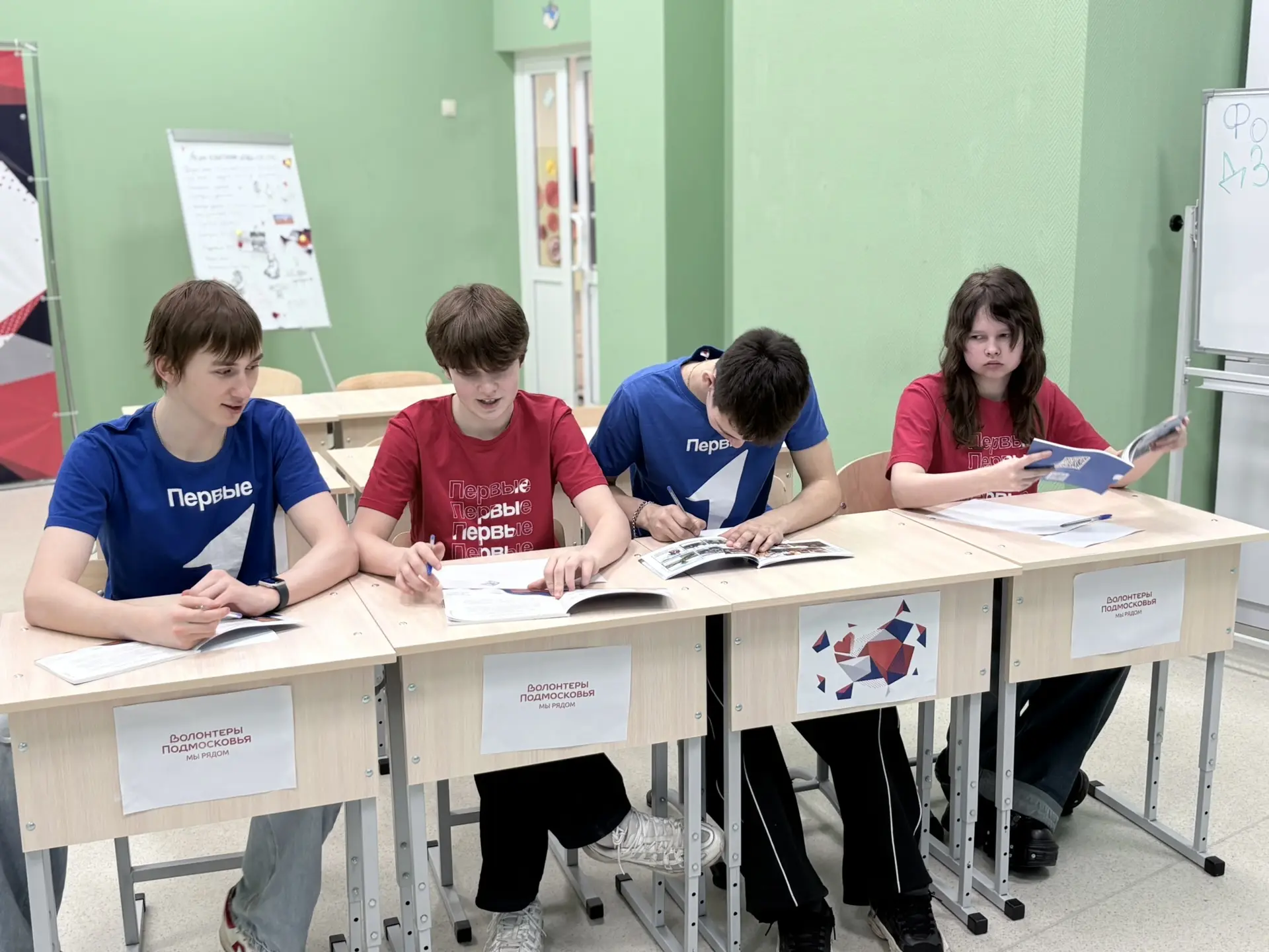 📌 Совет первых в школе: вместе создаём будущее! В рамках проекта «Каникулярные клубы» в нашей школе 