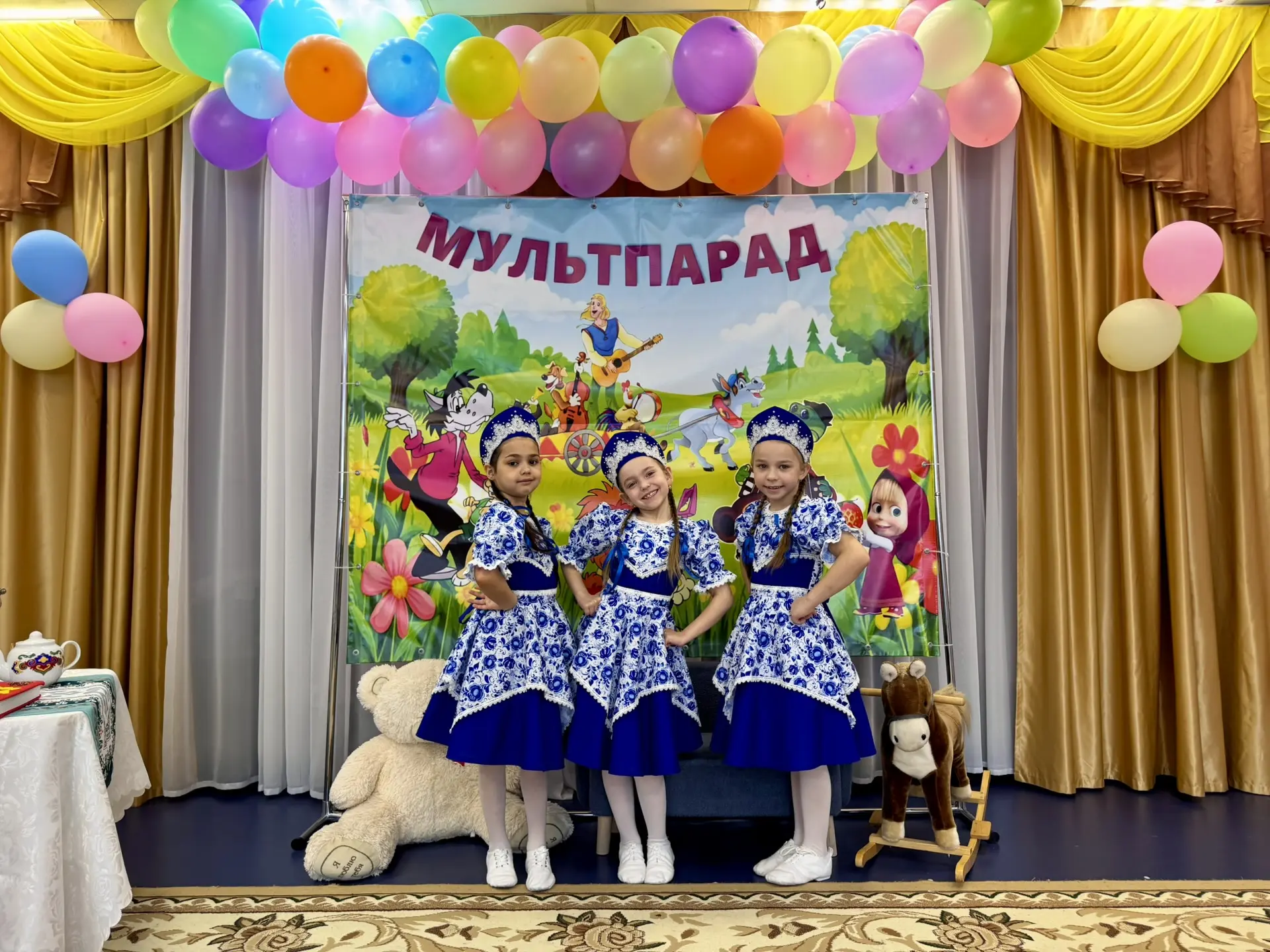 На ежегодном районном конкурсе «Мультпарад» наш творческий коллектив «ДивоДети» занял почетное 3 МЕС