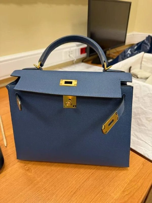 👜 В Домодедово у пассажира изъяли сумки Hermes на 6,2 млн рублей