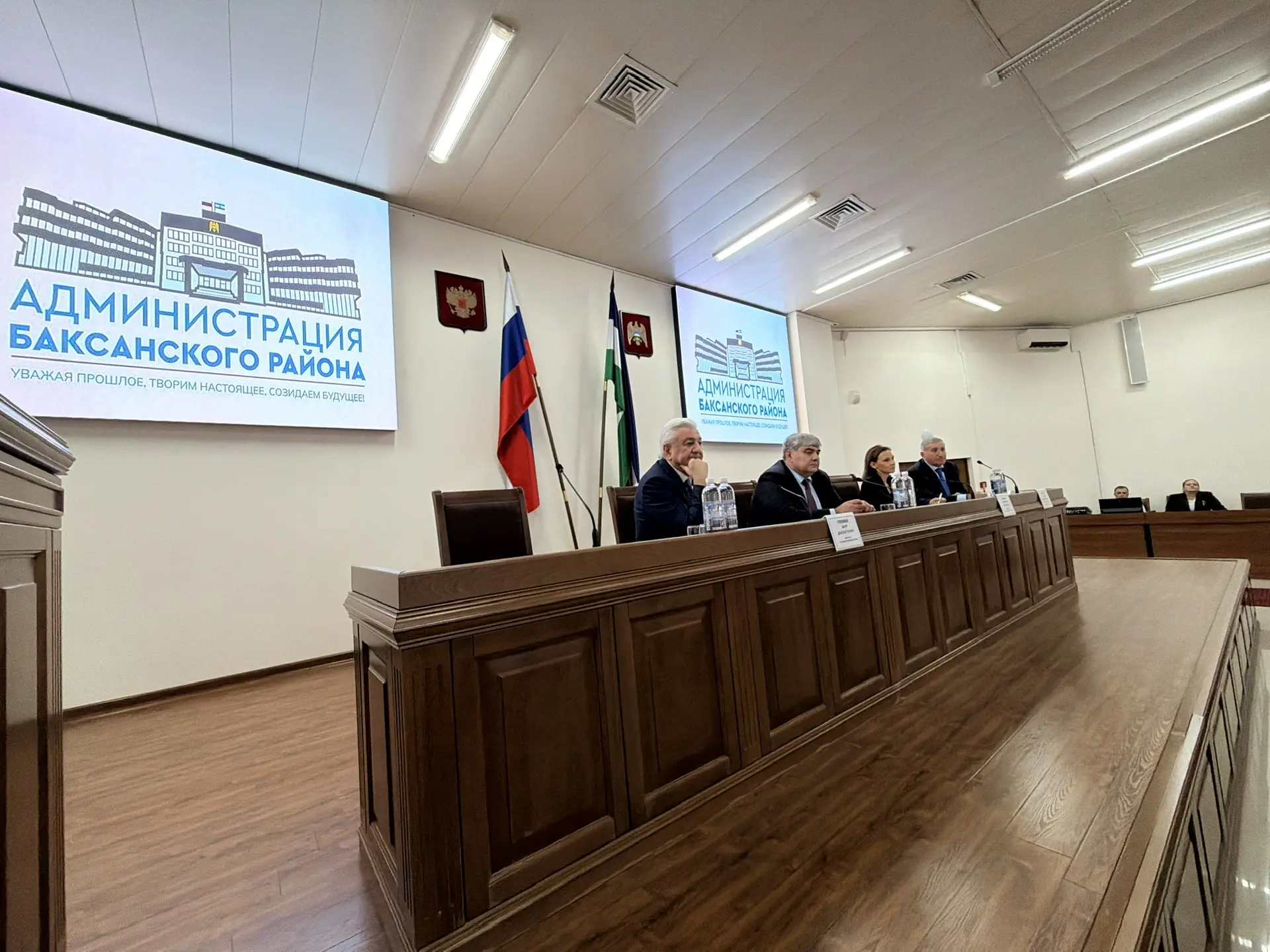На встрече с активом Баксанского района подробно остановились на социальной сфере.
