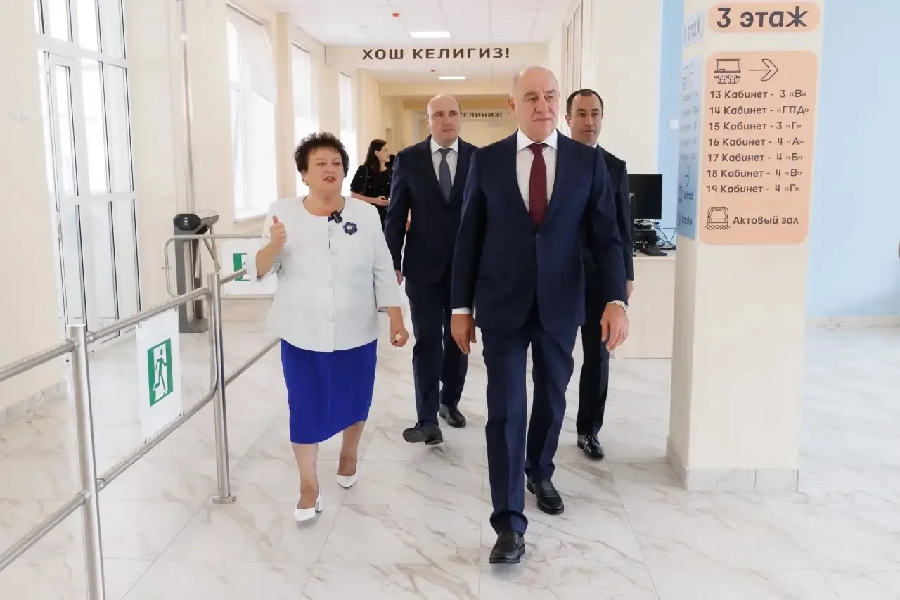 🏫 Настало время новых, современных образовательных пространств! Одно из них - трехэтаж...