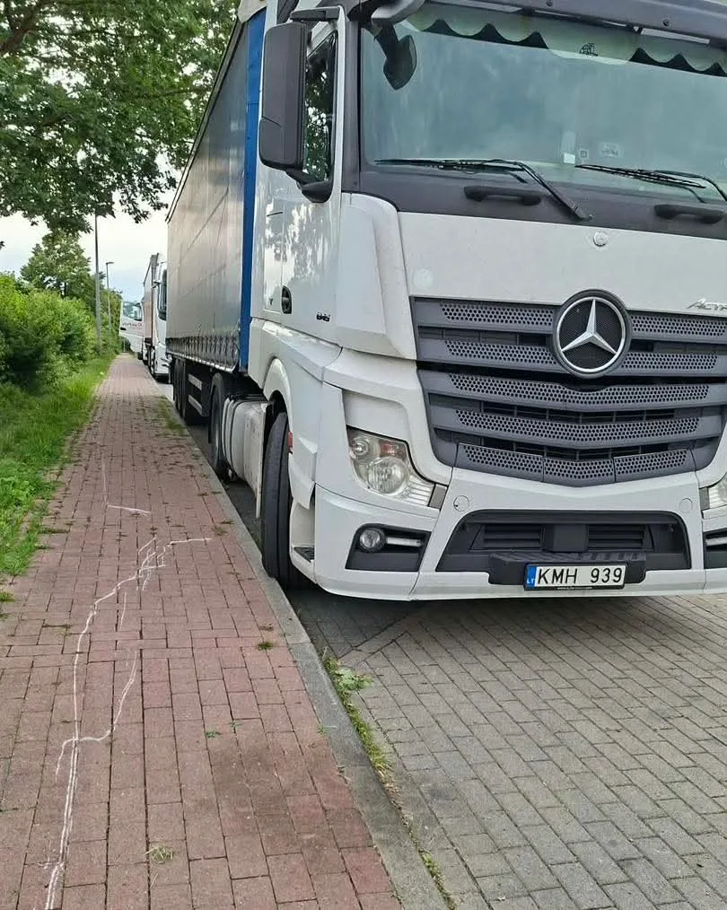 Ну тупые...