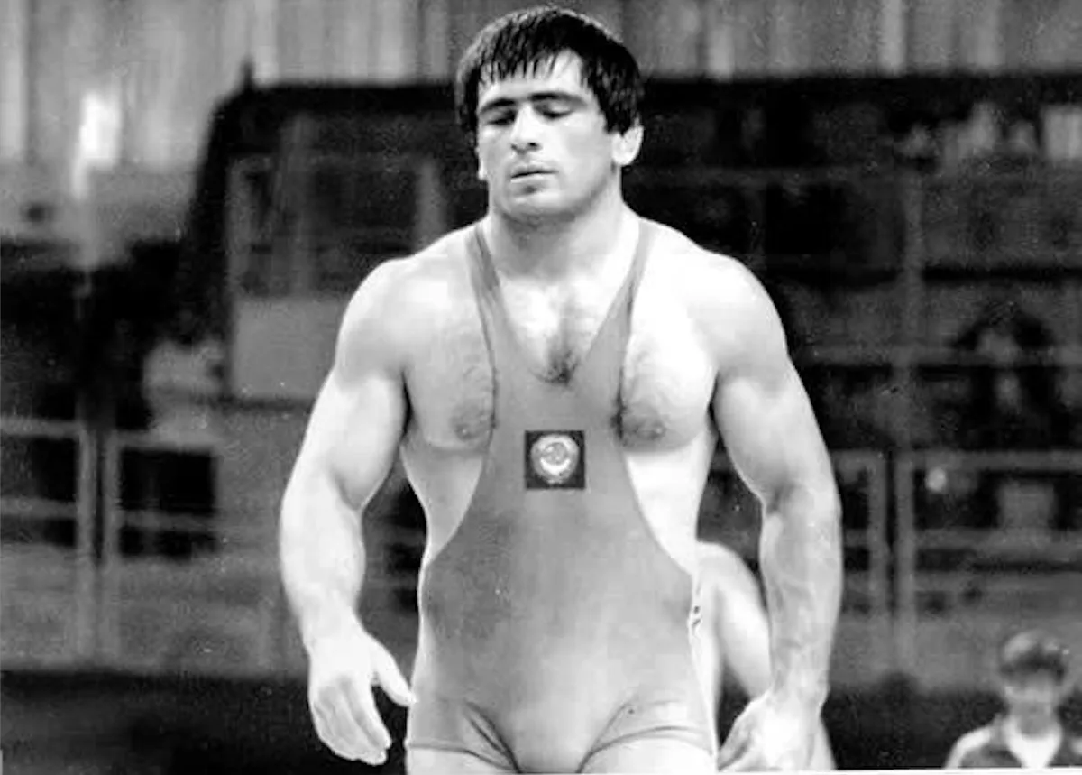 Махарбек Хадарцев — от сельского почтальона до олимпийского чемпиона