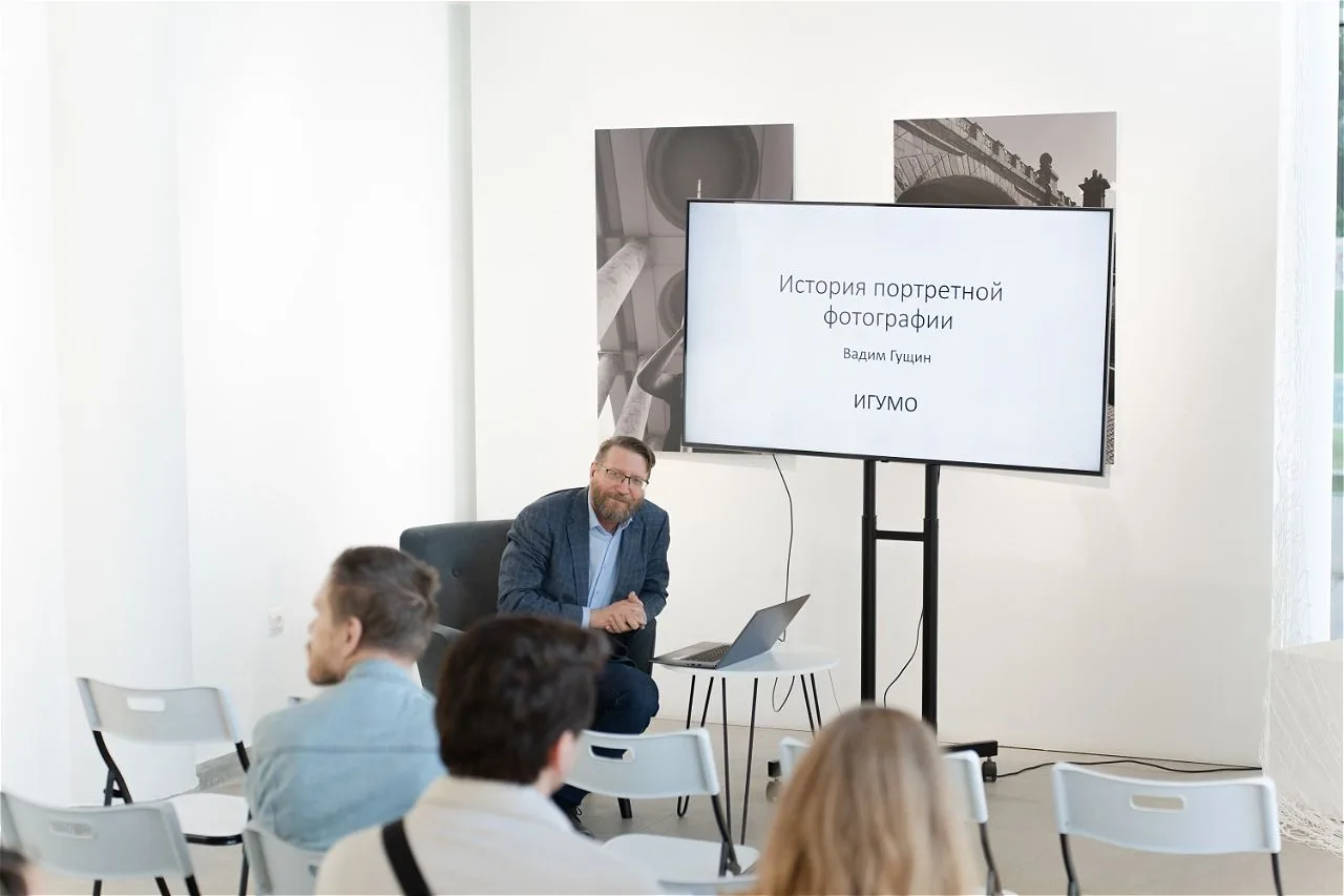 В Парке Горького прошла акция «Ночь в музее – 2026». Одним из спикеров программы стал д...
