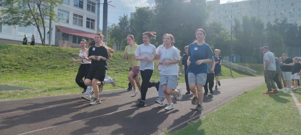 ГОТОВ К ТРУДУ И ОБОРОНЕ   🏅 В школе прошла сдача нормативов ГТО! Ученики проверили свою силу, выносл