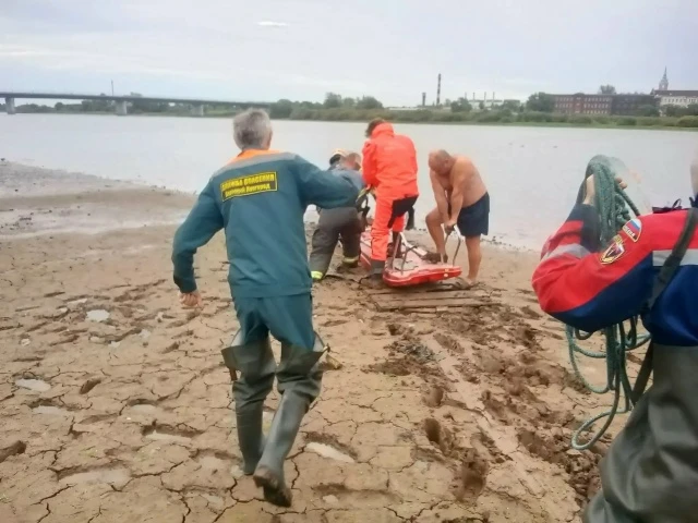 Маленького новгородца затянуло в пески на побережье в районе улицы Щусева
