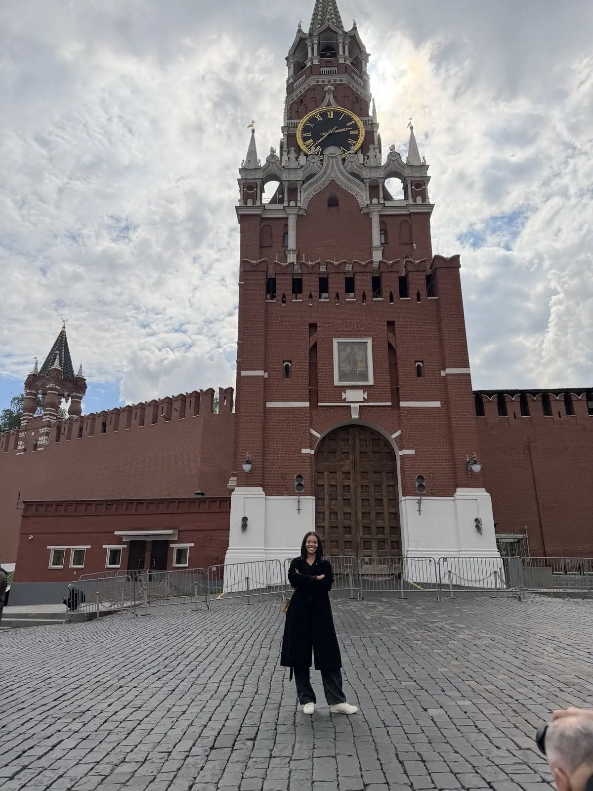 Кэндис Оуэнс в Москве. Как и все американцы она в шоке от того, насколько это красивый ...