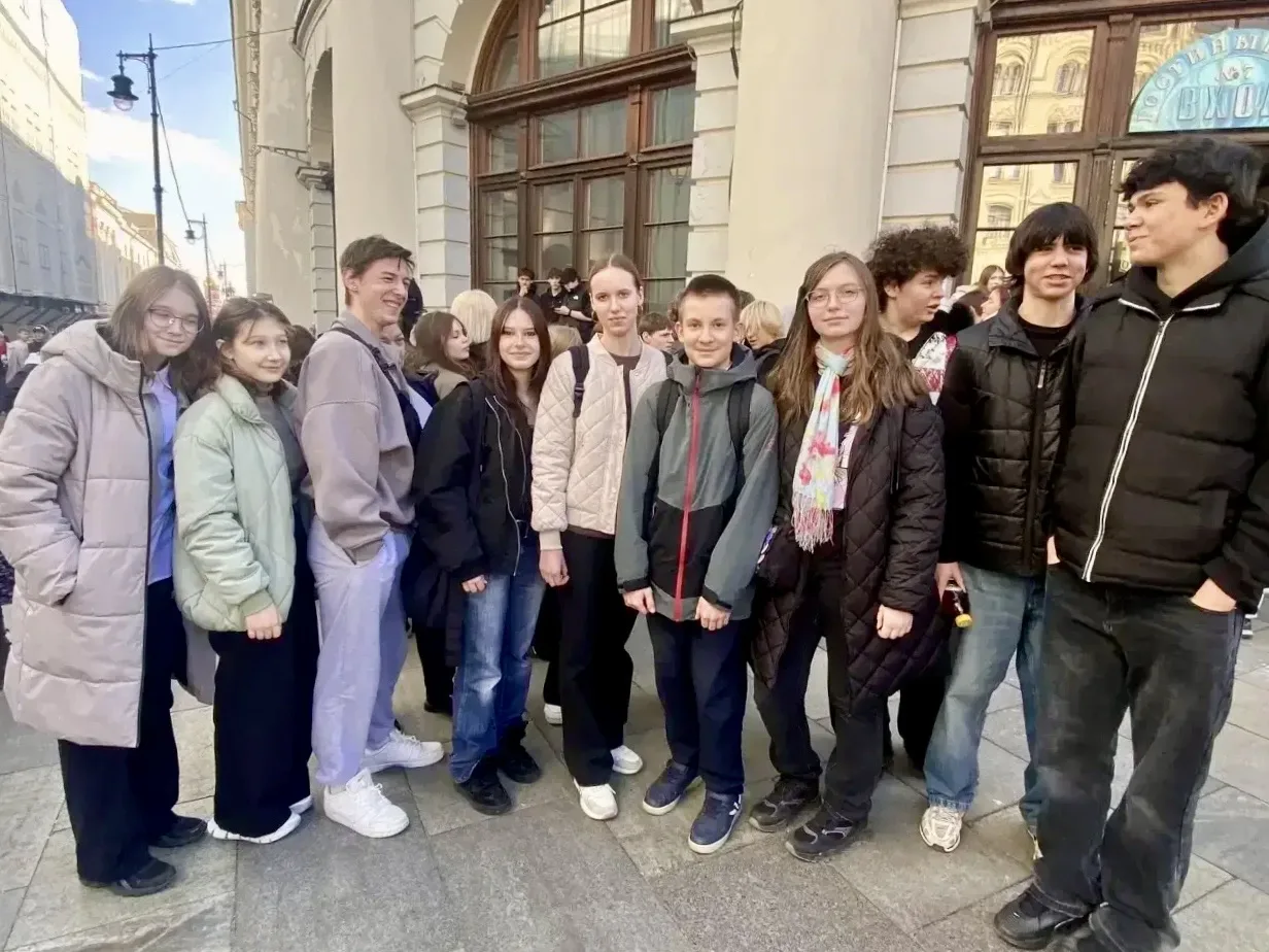 🎓 Форум колледжей Москвы   Около 70 колледжей на одной площадке и наши девятиклассники там побывали!