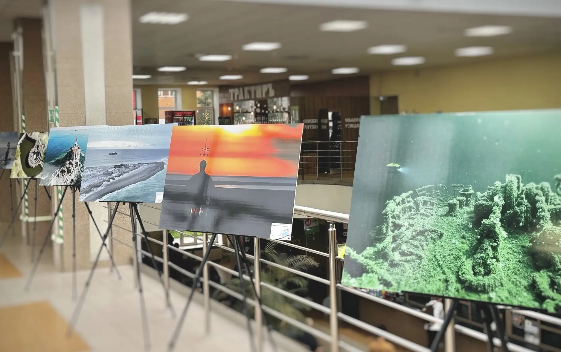 Автовокзал Петербурга приглашает на выставку «Люди моря»🌊