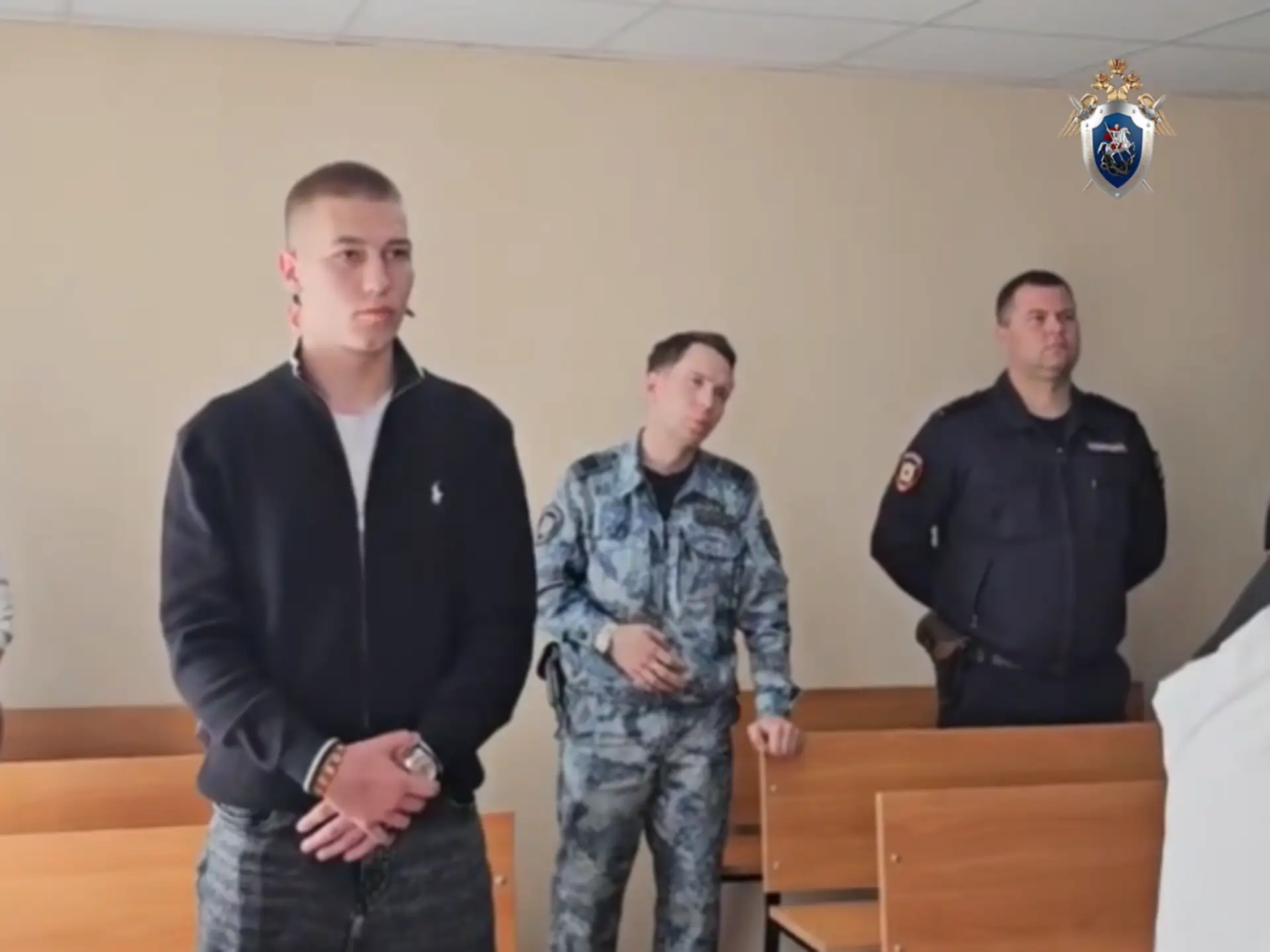 «Банду детдомовских вымогателей отправили за решётку. Вчерашние школьники — их шестеро ...