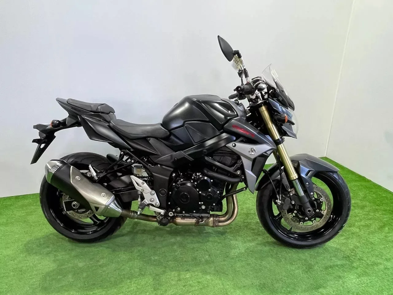 🏍️ ВЫДАЧА SUZUKI GSR750A