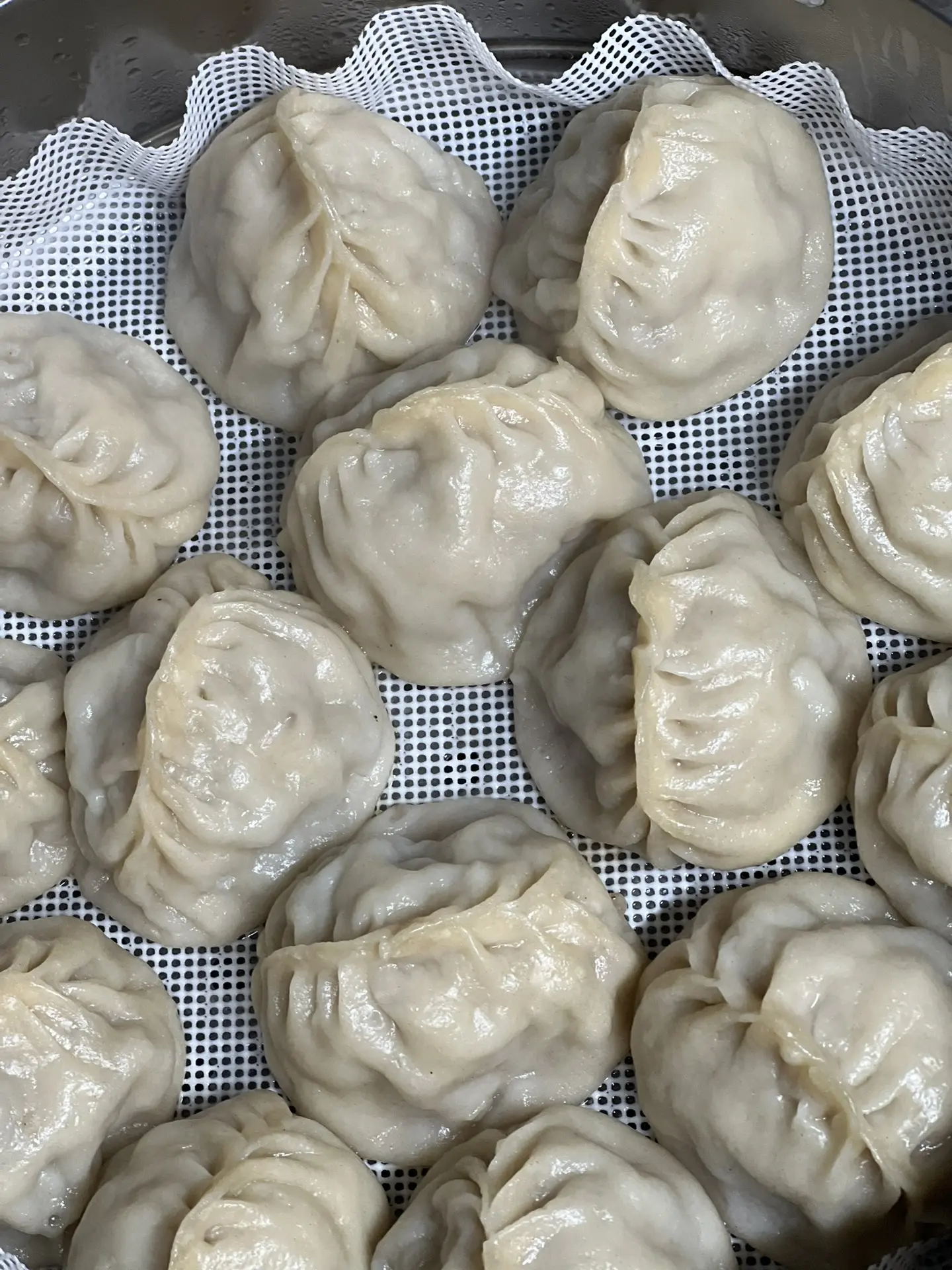 Продукция бренда и кафе восточной кухни «Манты № 1» (представленного в Калининграде и Г...