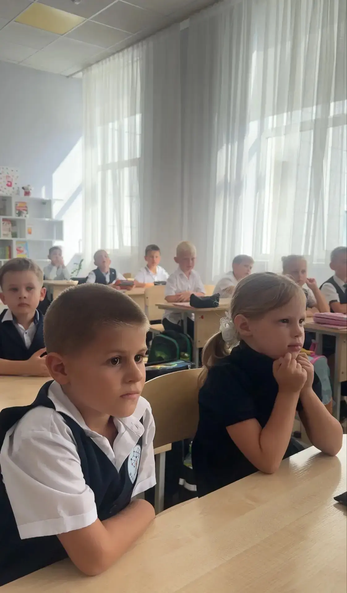🔔 Хранители памяти: первые «Разговоры о важном» у наших первоклассников!