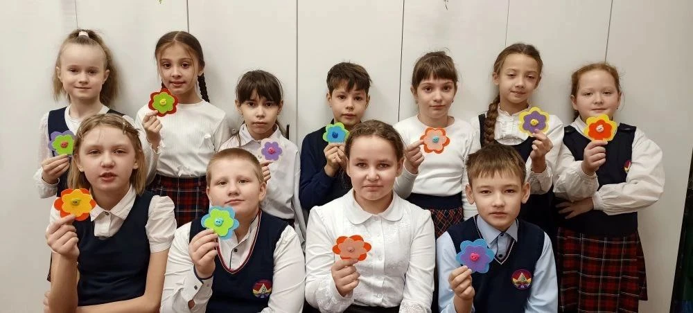 Завершился трек «Орлёнок-Доброволец». Ребята из 3-в и 4-д классов приняли активное участие в формиро