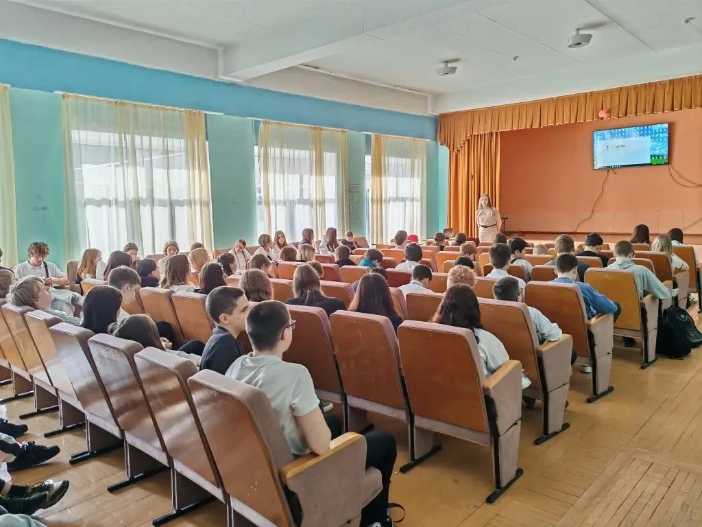 🎭 Всемирный день театра в нашей школе: творчество, вдохновение и яркие эмоции!🎪

27 марта, в честь