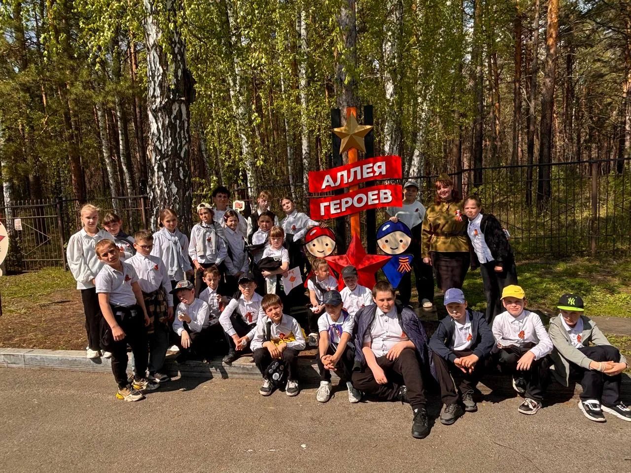 Аллея Героев: место памяти, мужества и живых историй 🕯️  На смене Орлят России в «Олимпийской Ребячк