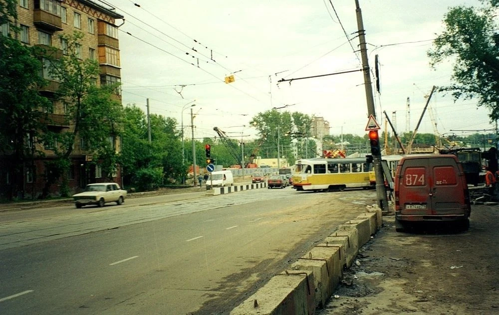 Улица Свободы во время строительства транспортной развязки в 2001 году.