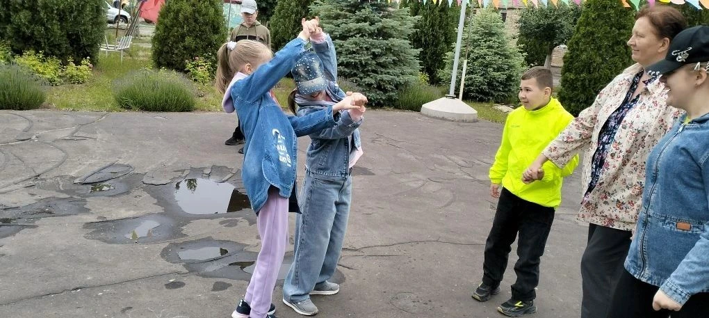 1 июня в школе начал работу лагерь с дневным пребыванием детей "РАСсвет"