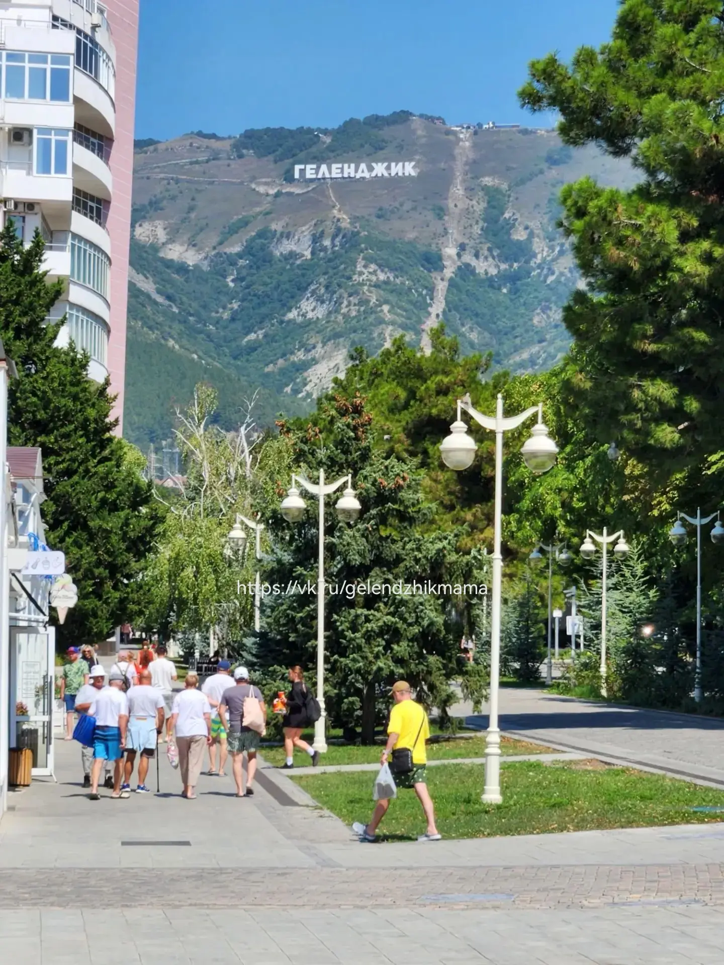В ГЕЛЕНДЖИКЕ ДУЕТ НОРД-ОСТ И СПАЛА ДУХОТА!