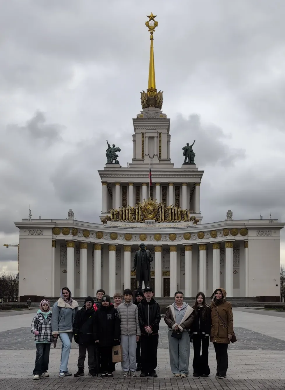 🇷🇺 ВСТРЕЧА С ГЕРОЯМИ НАШЕГО ВРЕМЕНИ 🇷🇺  Сегодня в рамках патриотического воспитания учащиеся Кадетск
