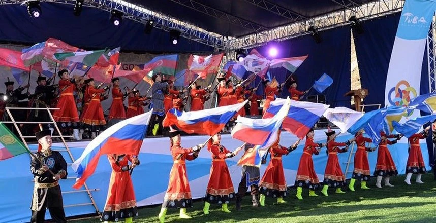 🇷🇺 Сегодня в День России дома и центры культуры Тувы проведут более 170 мероприятий

Мероприятия, 