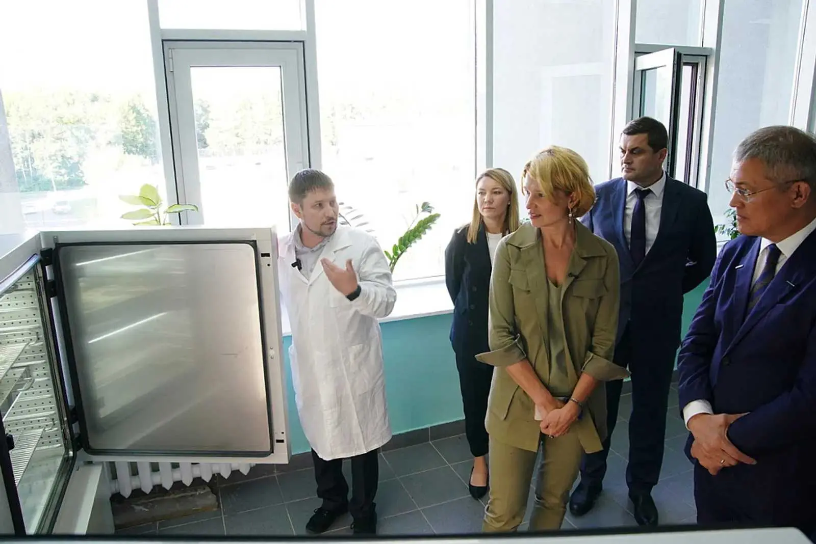 Оксана Лут Рәсәй Фәндәр академияһы Өфө федераль тикшеренеү үҙәгендә булды
