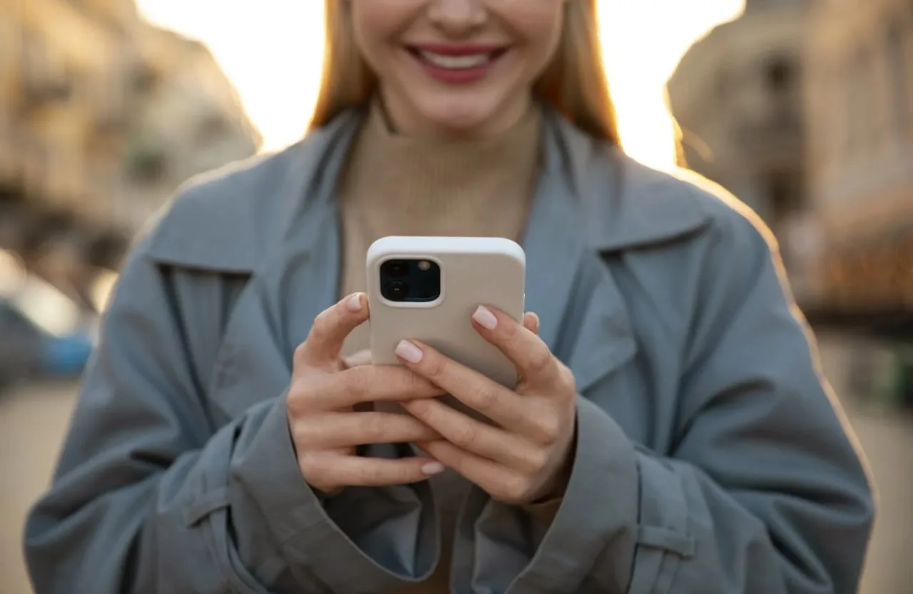 📱 7 болезней, которые может вызвать смартфон  Смартфоны облегчают жизнь, но при этом могут вредить т