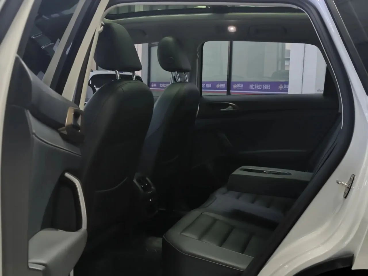 В ПРОДАЖЕ: Volkswagen Tharu 280TSI за 1.855.000! 🇨🇳  • 2022/02 • 1.4 л. бензин/2WD/150 л.с./робот • 