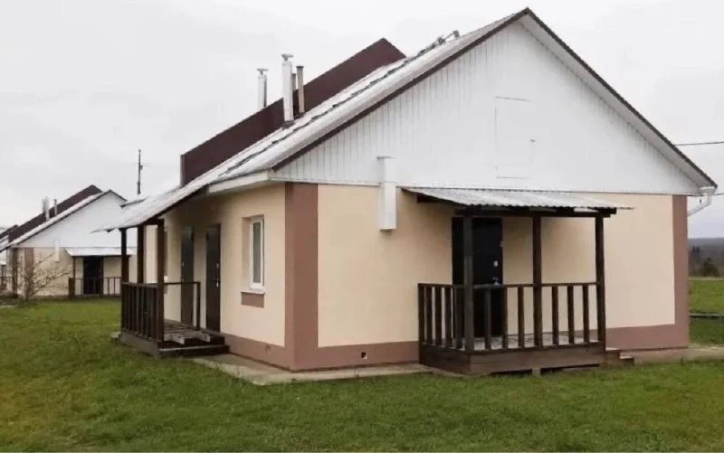 🏠 17 жителей аварийного дома получили новые квартиры в Шаранге