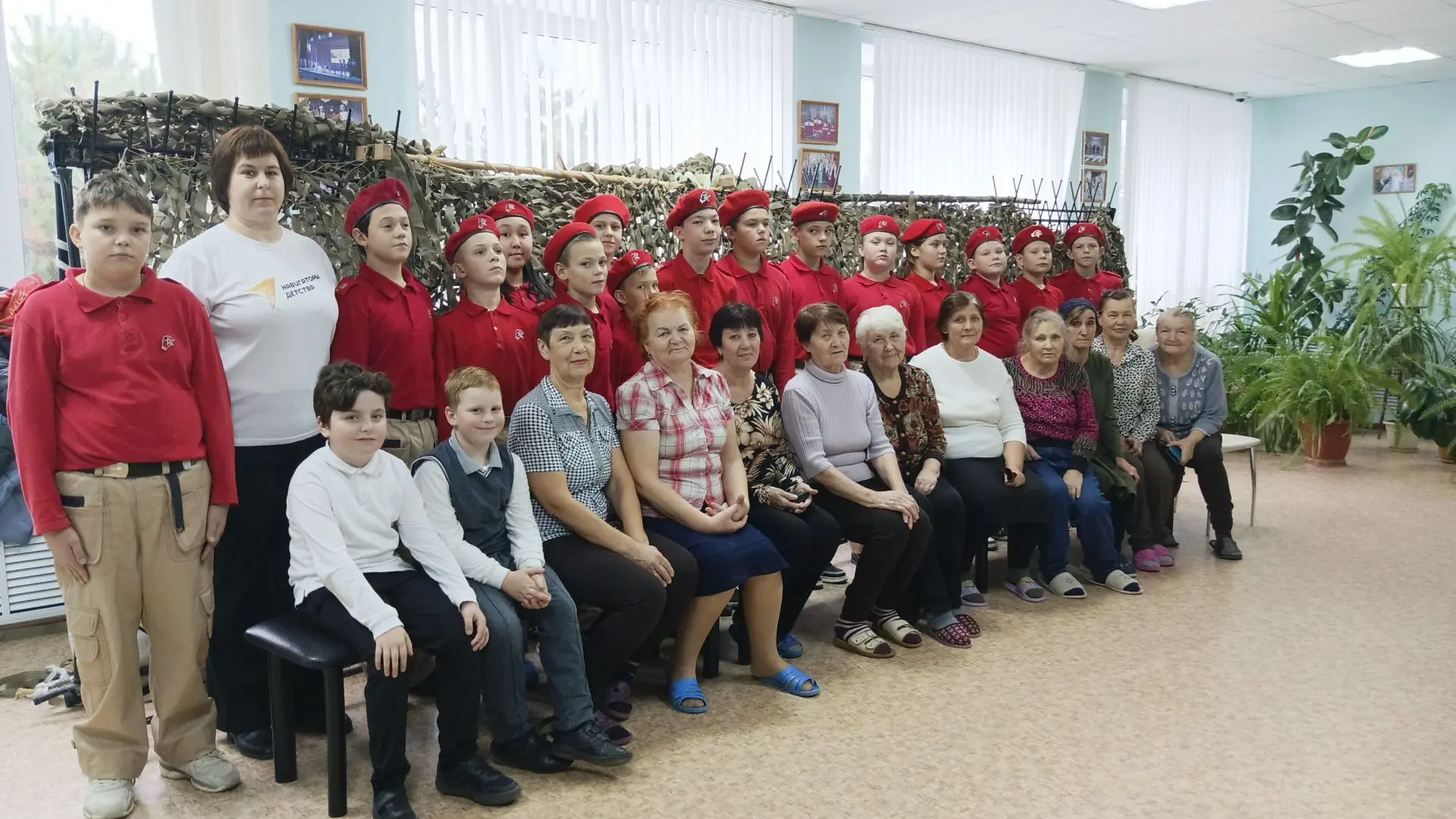 С Днём Волонтёра!