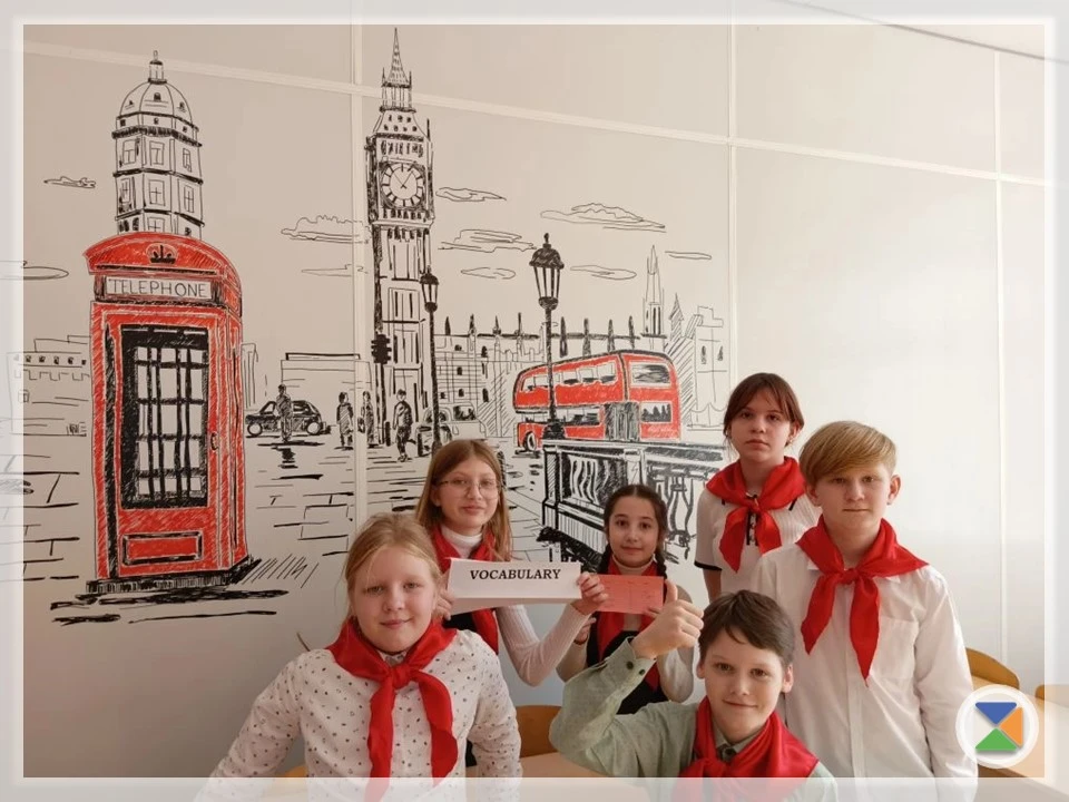 🇬🇧 ПЕРВООТКРЫВАТЕЛИ 🇬🇧  В рамках декады иностранных языков ученики 5-х классов отправились в удивите