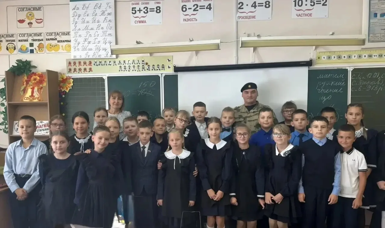В МОУ СОШ 42прошло мероприятие, приуроченное ко Дню солидарности в борьбе с терроризмом.