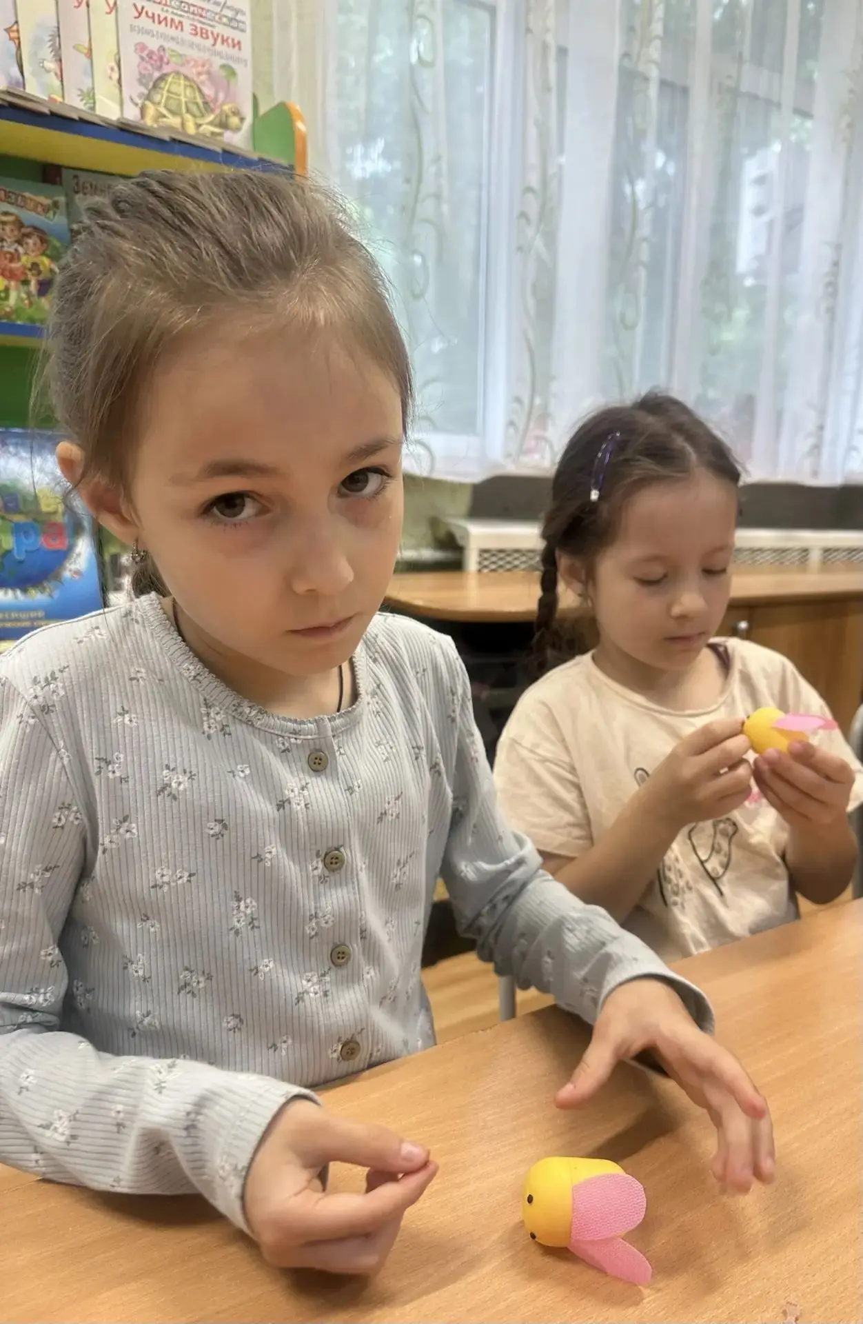 Маленькие труженики: пчелки своими руками! 🐝💛

В нашей подготовительной группе по-настоящему жужжа