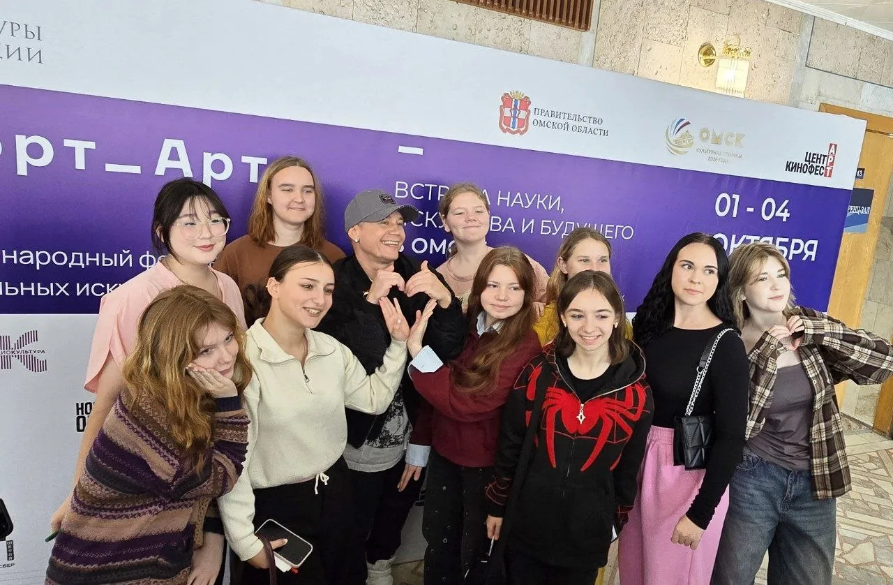 ⭐Настоящий концерт устроил Антон Зацепин в Омской библиотеке