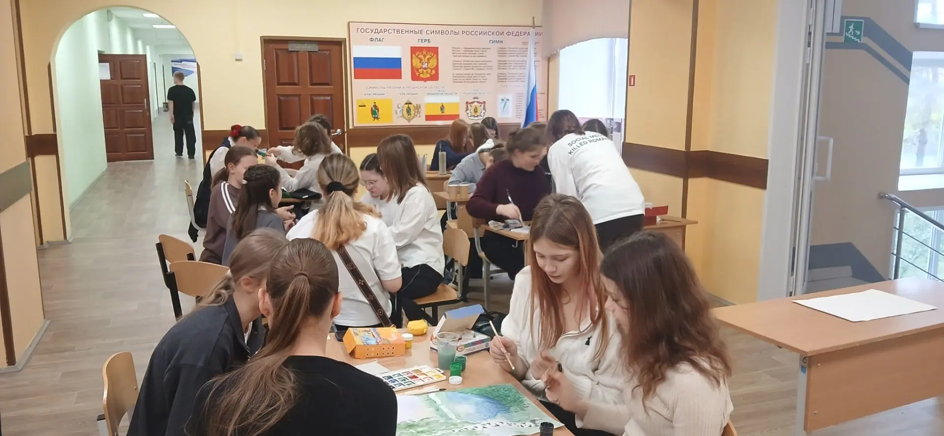 📚 «Страна березового ситца»: в нашем лицее отметили день рождения Сергея Есенина!