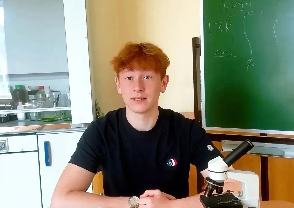 Школьник Родион Ермольчев из Эколого-биологического центра стал победителем федеральног...