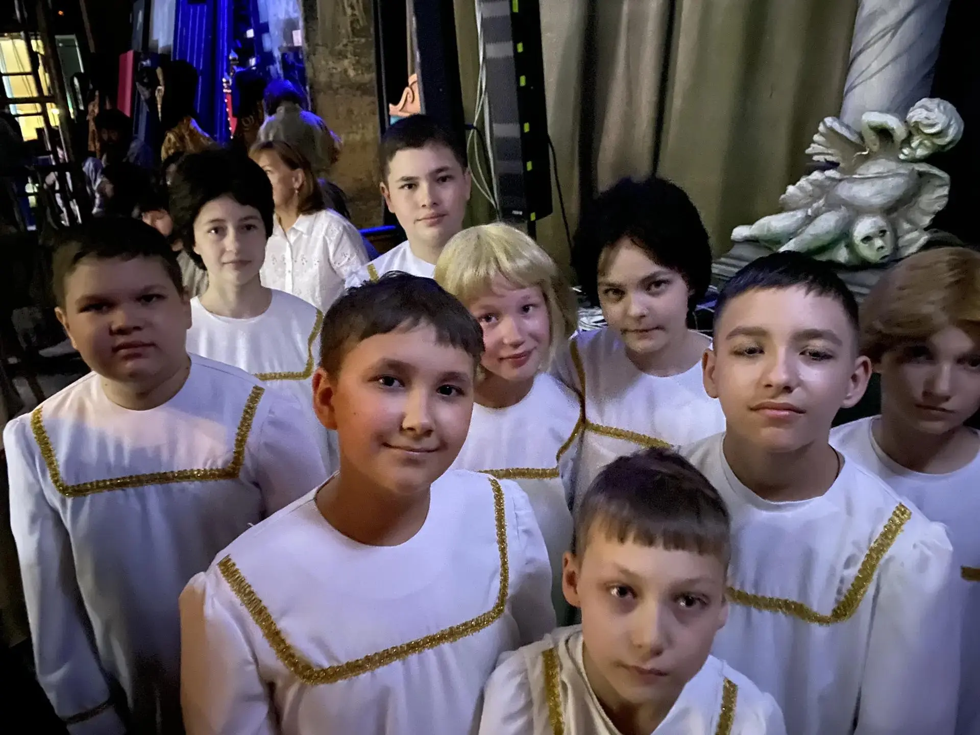 Хор «Туслах» на сцене театра «Волга Опера»

10 июня, в канун празднования Дня России, в Театре «Волг