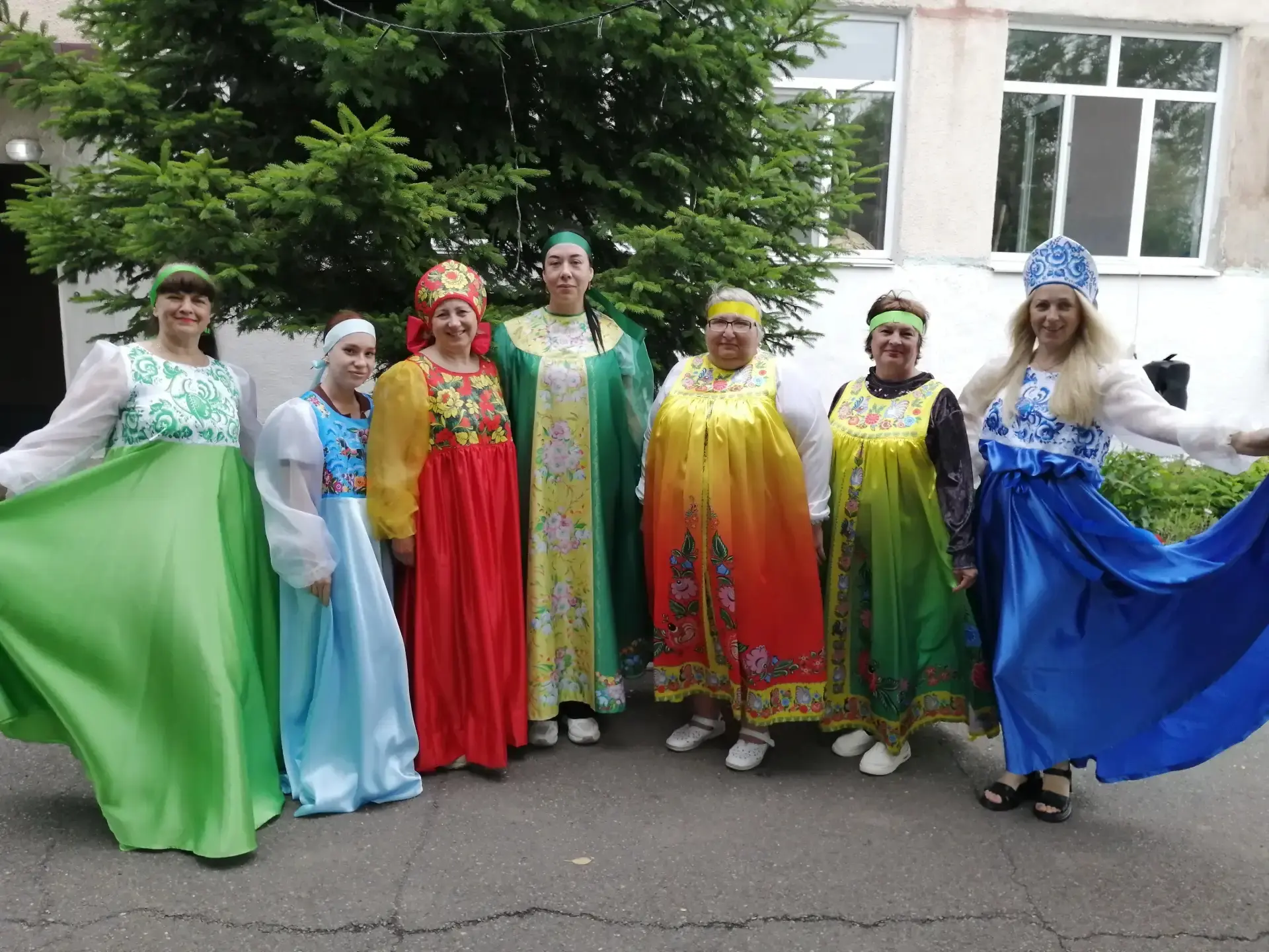 День народных художественных промыслов 🌟💥🔥
 
☝️ В России отмечается ежегодно в предпоследнее воск