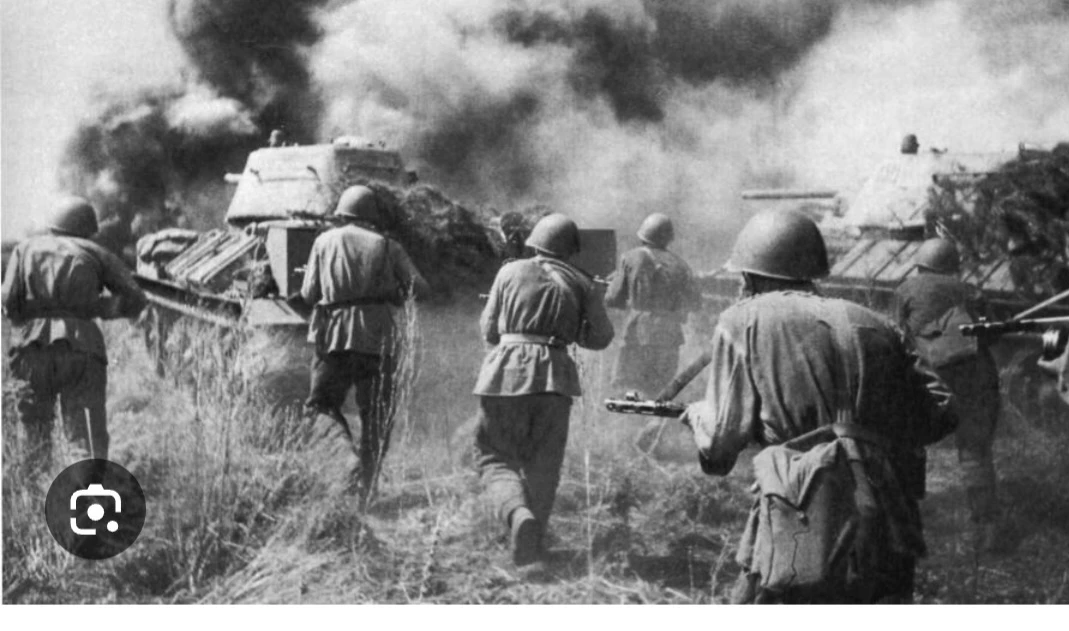 Курская битва, длившаяся 50 дней с 5 июля по 23 августа 1943 года, стала одним из ключе...