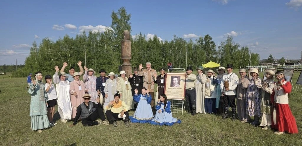ОҺУОКАЙ ТҮҺҮЛГЭТИН ЧЫПЧААЛА: ДЬОХСОҔОННОР — КЫЛААН КЫАЙЫЫЛААХТАР

🎤🌿Ытык Таатта маанылаах ыһыаҕын 