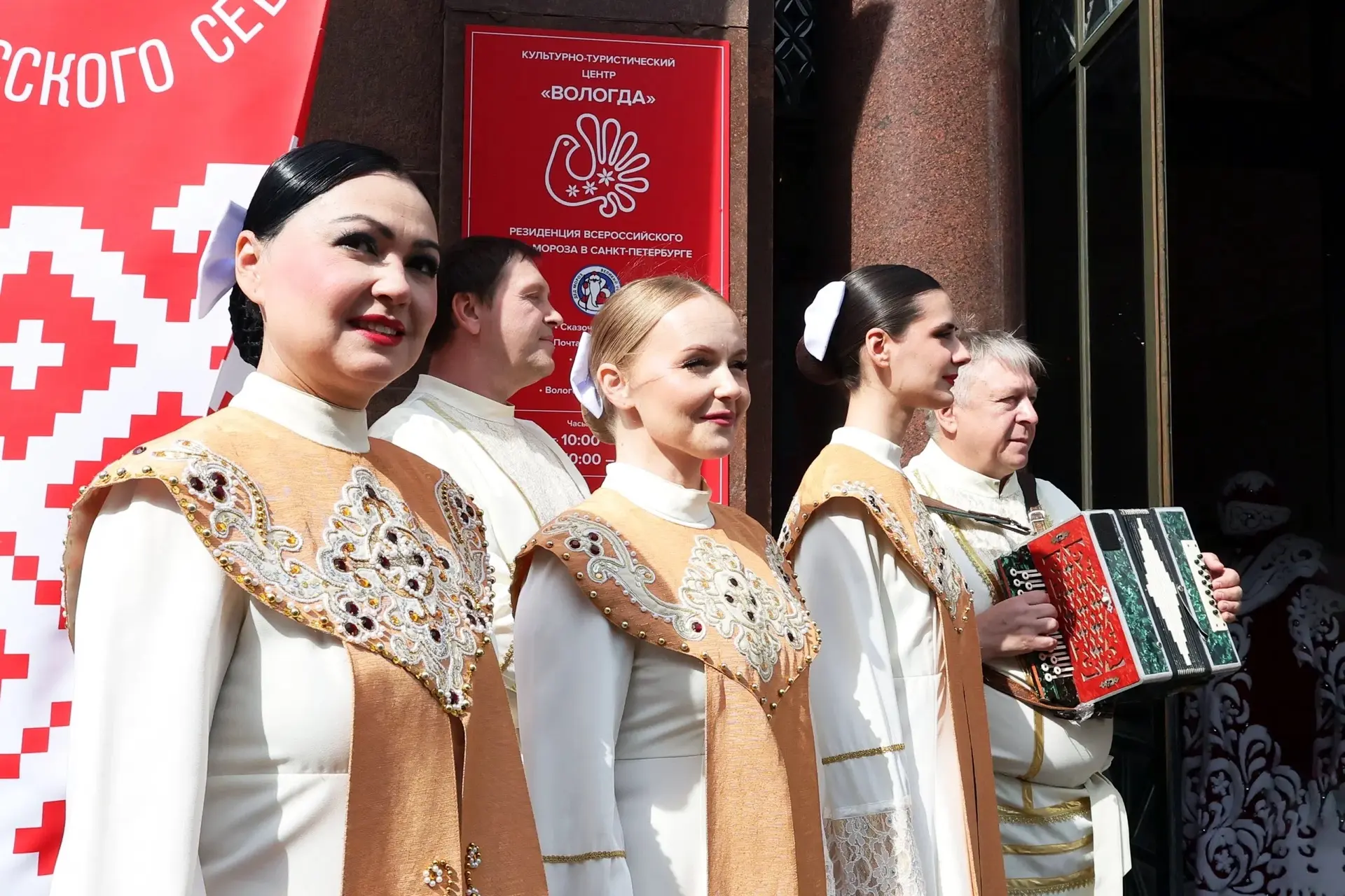 🤩 Всероссийский Дед Мороз приглашает вас в Санкт-Петербург!