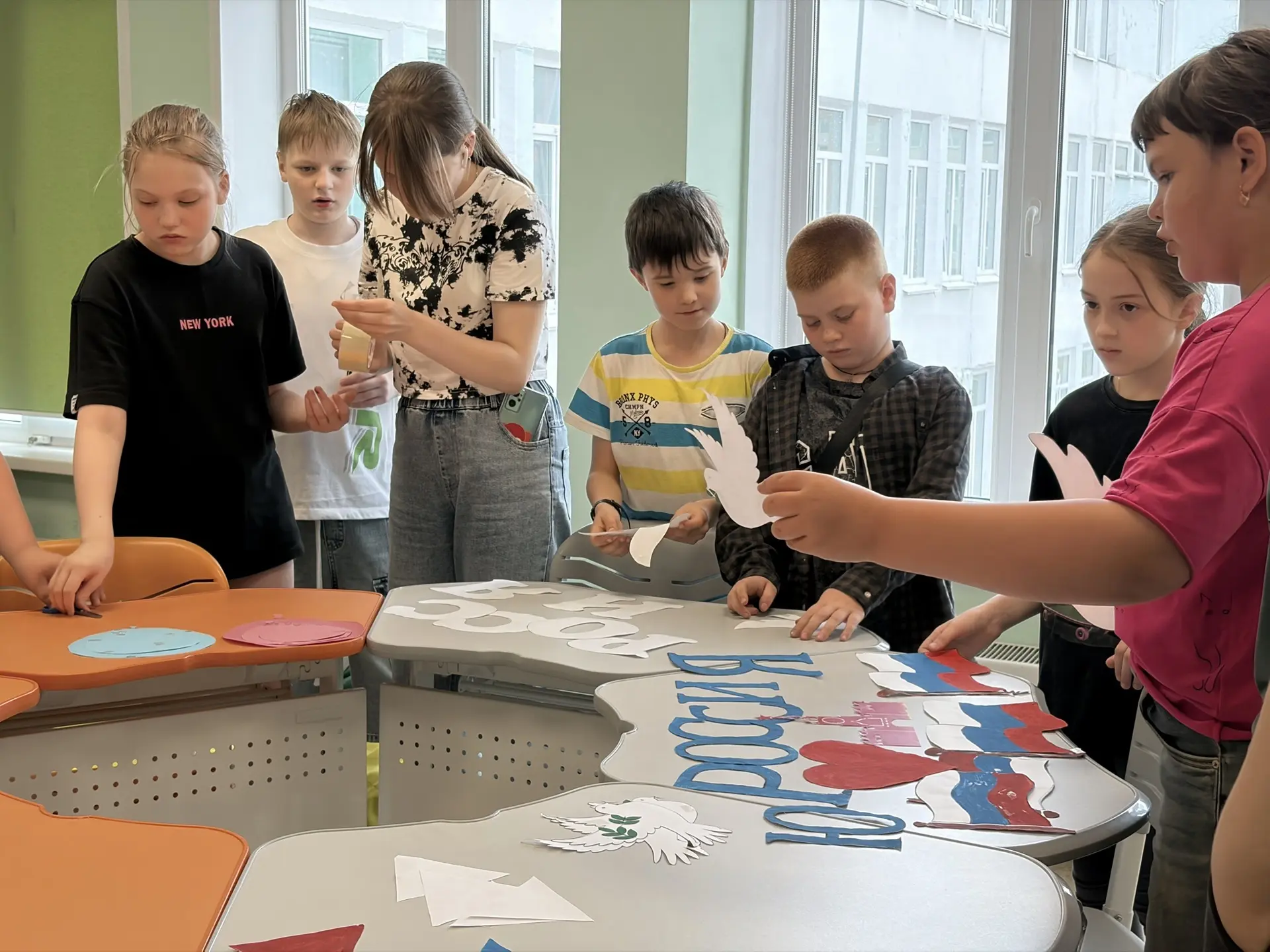 🇷🇺Сегодня воспитанники пришкольных лагерей «Солнышко» и «Движение Первых» #лучшая37 присоединились
