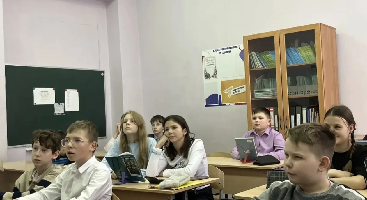 В нашей школе прошла акция «Кино Победы», посвящённая важным страницам истории и сохранению памяти о