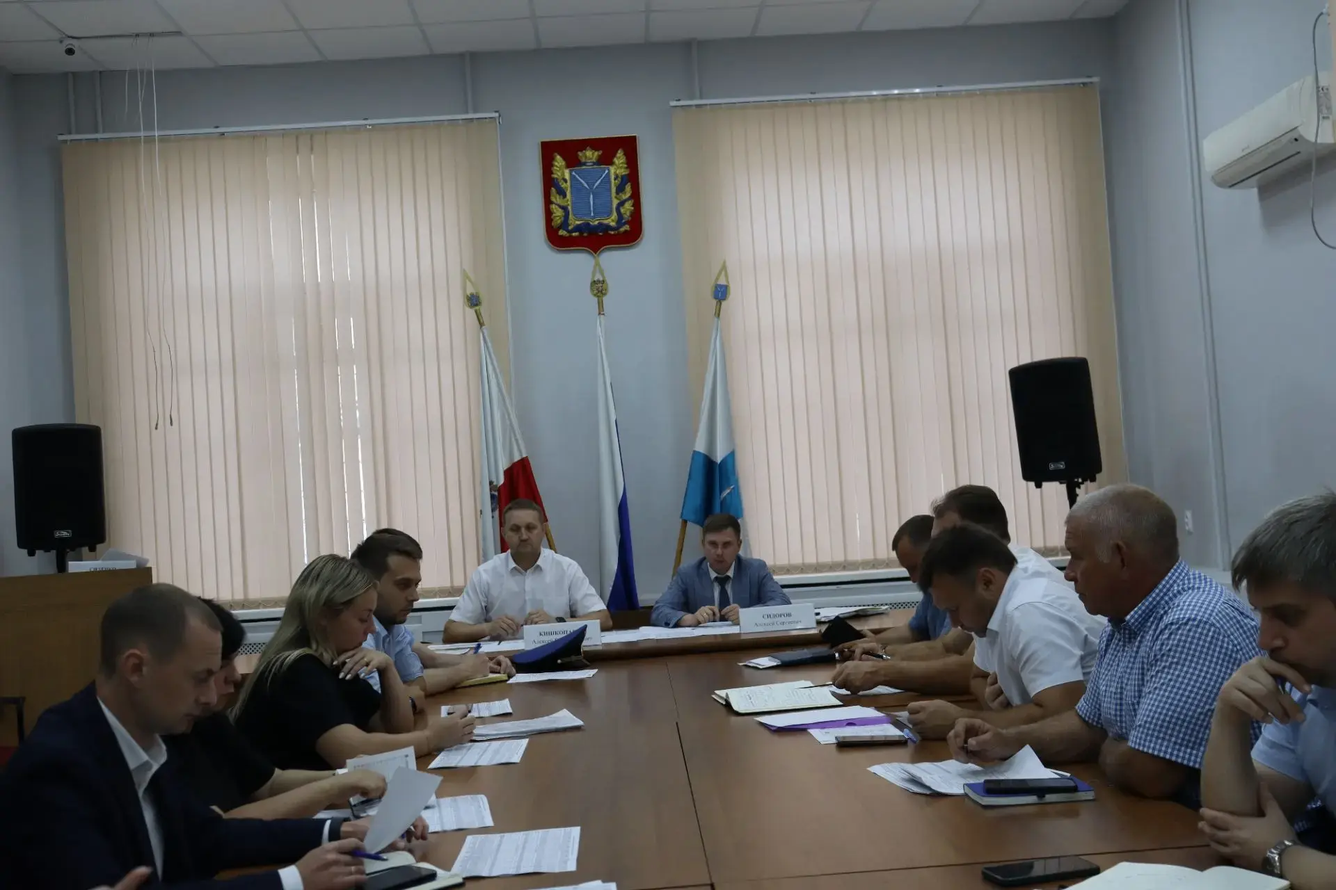 Подготовка к зиме остается одной из ключевых задач: комитет по ЖКХ контролирует подгото...