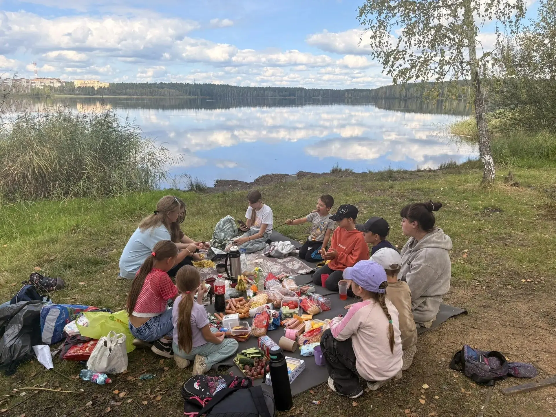 В ПОСЛЕДНИЕ ТЕПЛЫЕ ЛЕТНИЕ ДНИ ОТДОХНУЛИ НА ПРИРОДЕ