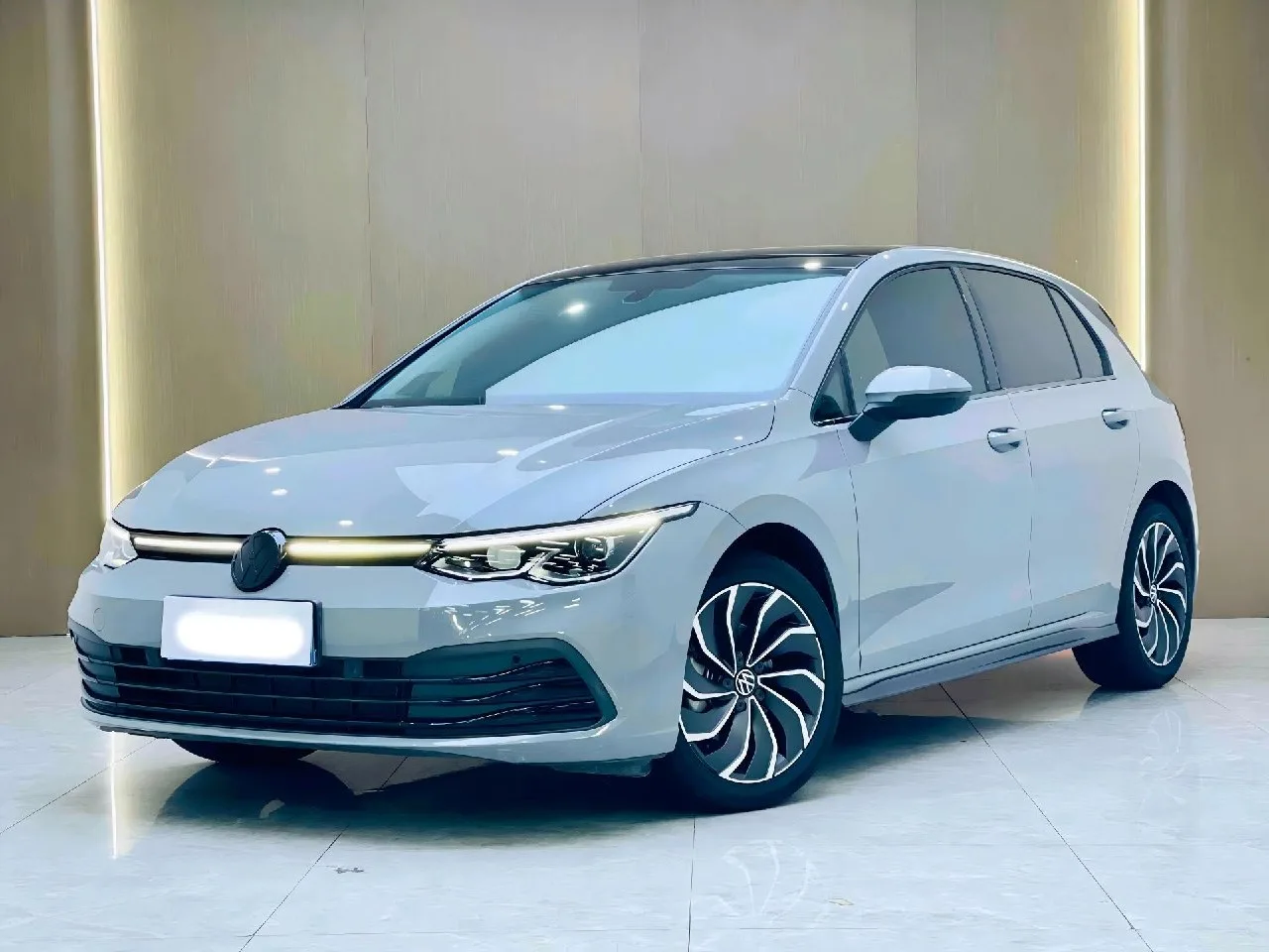 Volkswagen Golf 8 PRO (модель 2021 года) 1.4TSI 280TSI