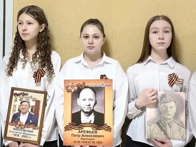 БЕССМЕРТНЫЙ ПОЛК 🎗🕯  #школа11 #strобразование #81годВеликойПобеды