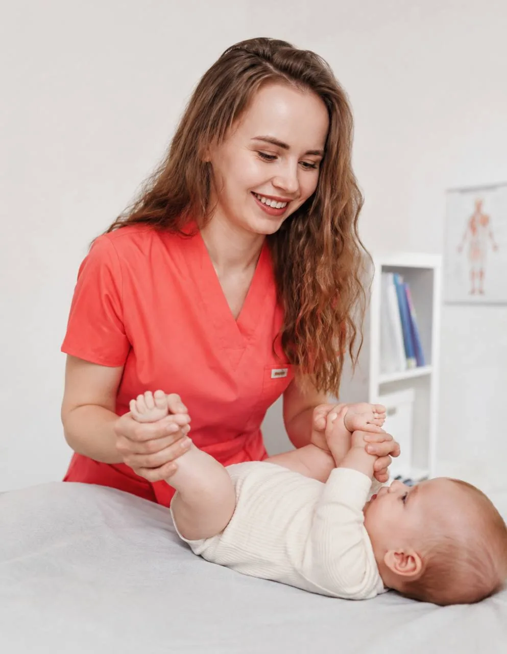 Доктор, а у него есть тонус?
- Этот вопрос я слышу практически на каждом осмотре малышей грудного во